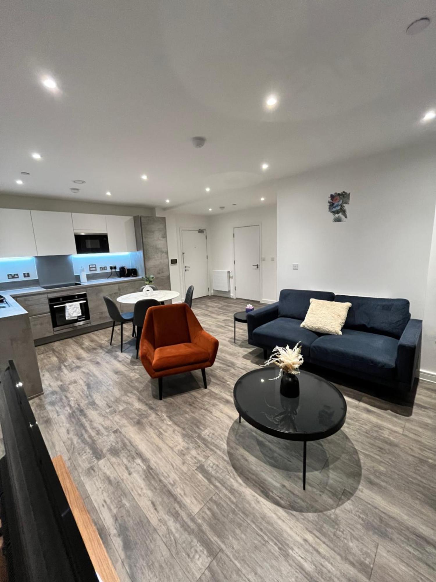 One Bedroom Apartment Barking  Extérieur photo